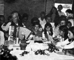 1978, Primera comuni&oacute;n de Rafael